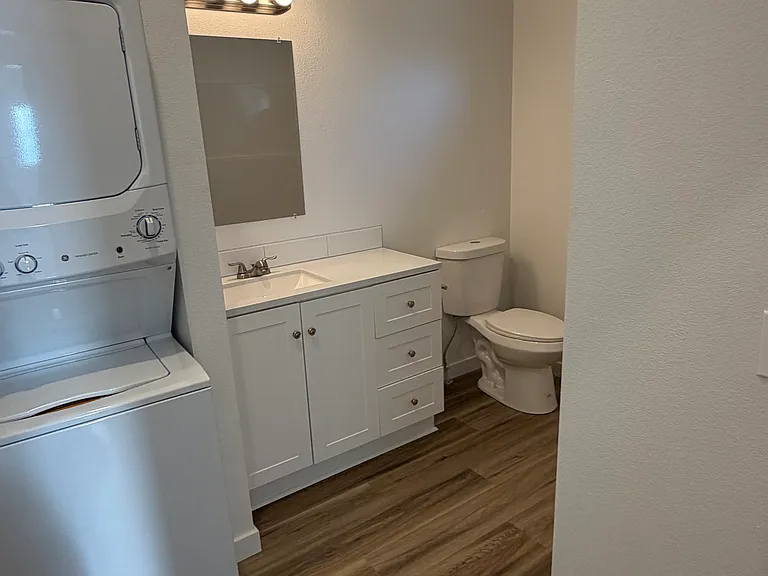 1380 Saginaw St S #2 — Photo 7