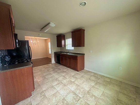 5th image of 4220 Creede Dr