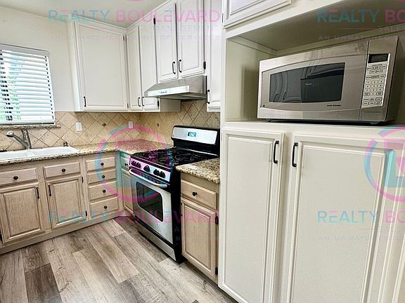 4th image of 2495 Sycamore Glen Dr APT 2