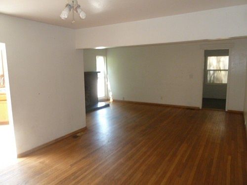 5th image of 4963-65 Catoctin Dr