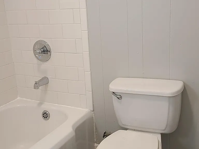 1302 SW Chicago St — Photo 10