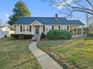 402 Oakview Dr, Greenville, KY 42345