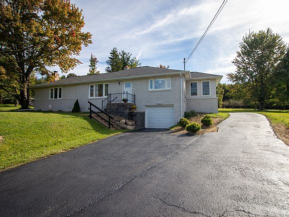 3rd image of 3509 Reichert Rd