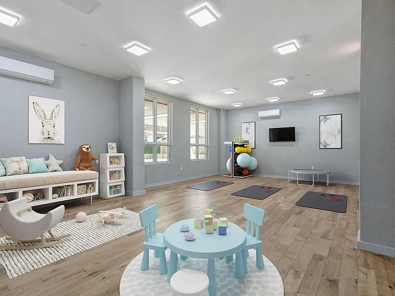 2222 Ocean Ave #2E — Photo 5