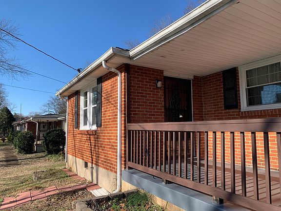 2nd image of 1921 Berkshire Dr #A