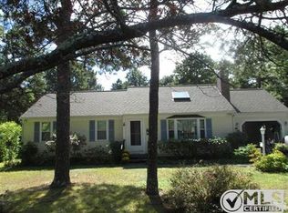 32 Great Pines Dr, Mashpee, MA 02649