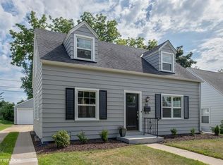 217 Sycamore St, West Bend, WI 53095