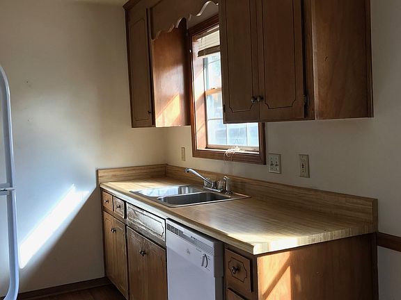 5th image of 2615 Creekwood Dr