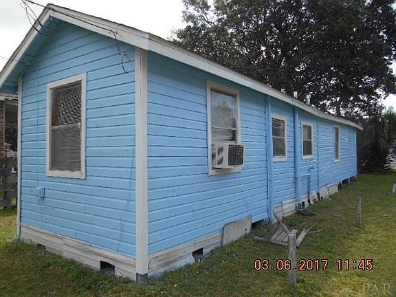 3rd image of 705 W Lloyd St