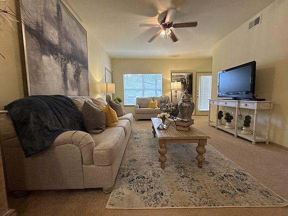 2nd image of 2710 Birdie Ln #2710