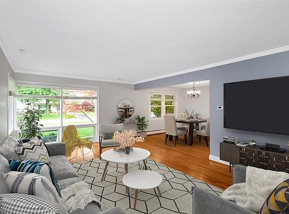 Living Room / Dining Room