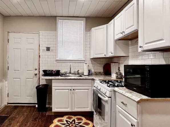 2537 S American St, Philadelphia, PA 19148