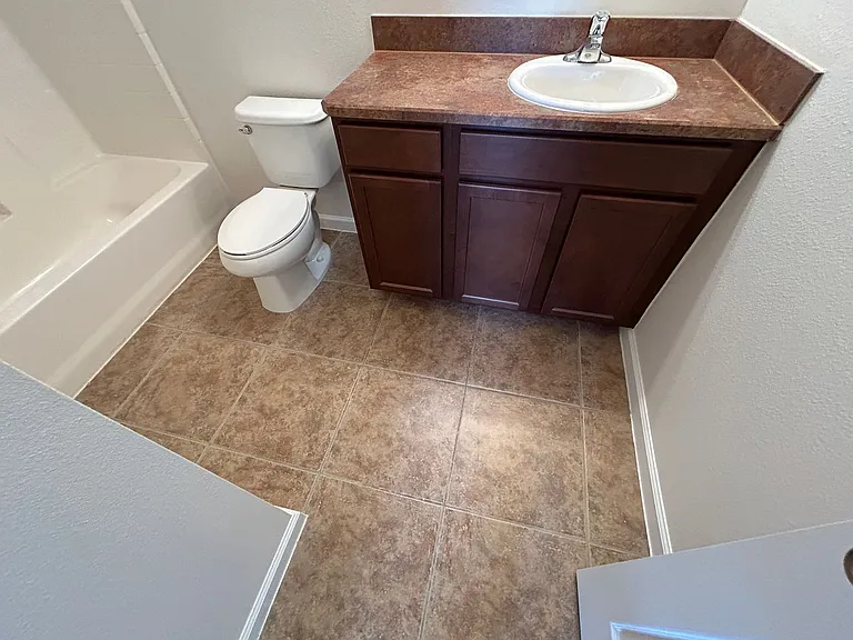 2700 Revolution St #103 — Photo 41