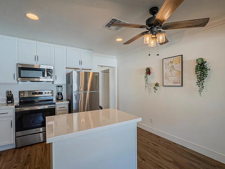 1616 N Markdale — Photo 34