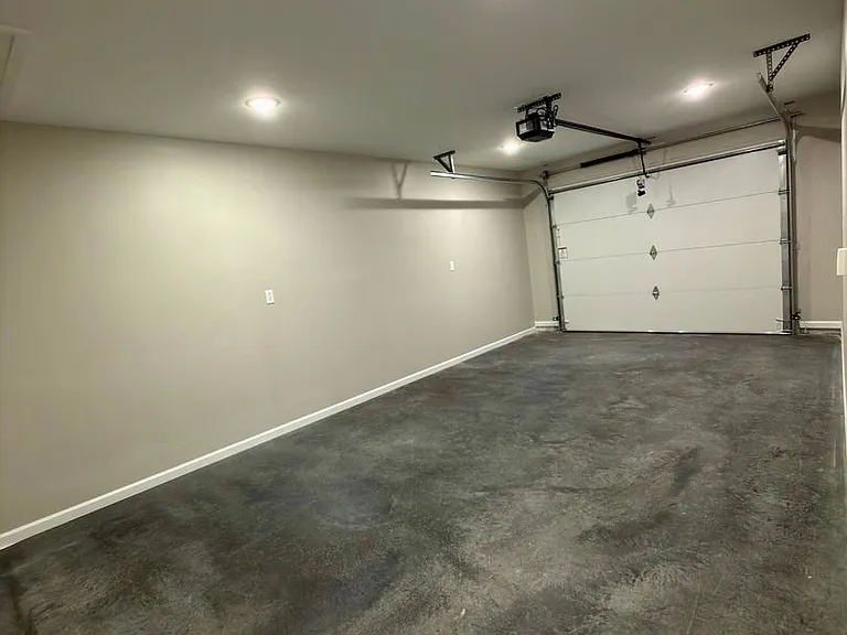 1805 Saint Michaels Ct — Photo 23