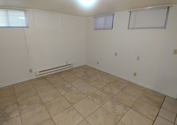 4th image of 528 1/2 Grand Ave