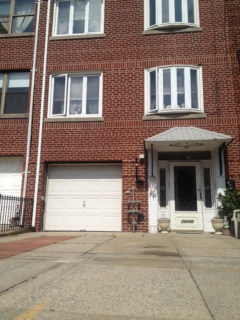 1st image of 2256 47th St