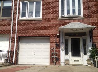 2256 47th St, Astoria, NY 11105