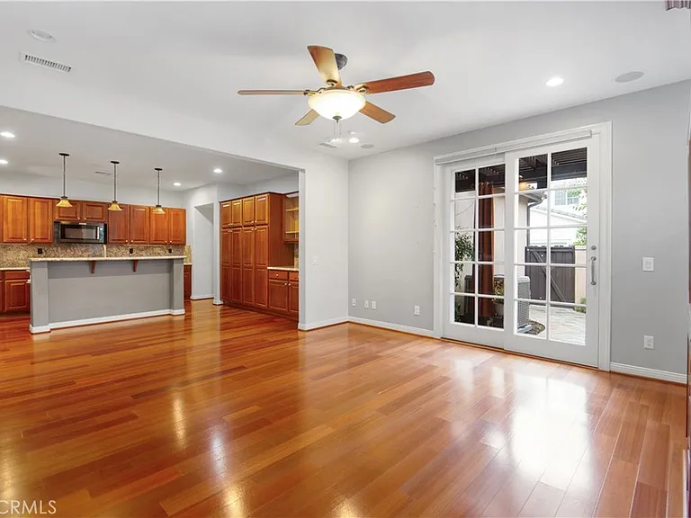 1 Bower Ln — Photo 13