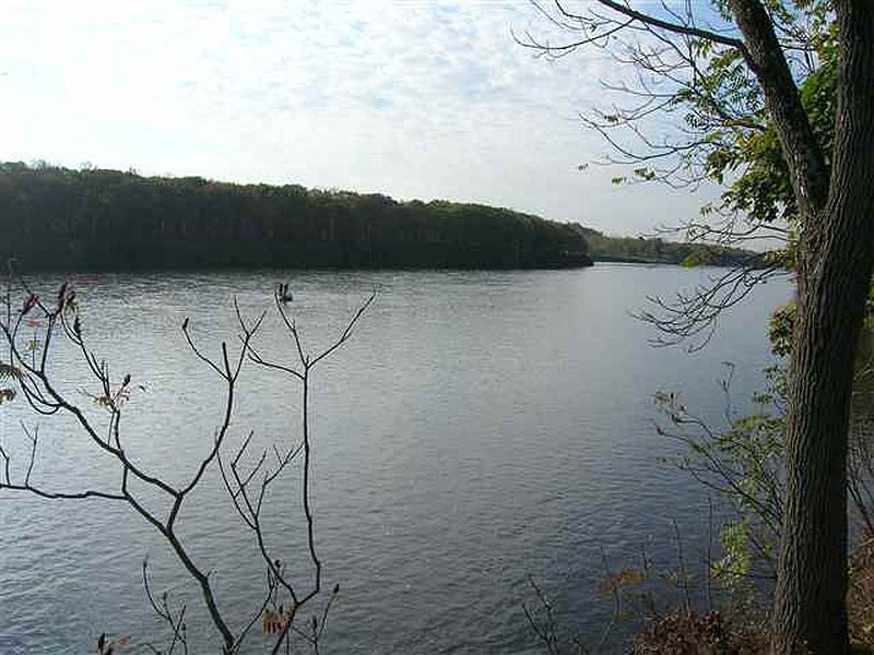 2nd image of 141 RIVER Road