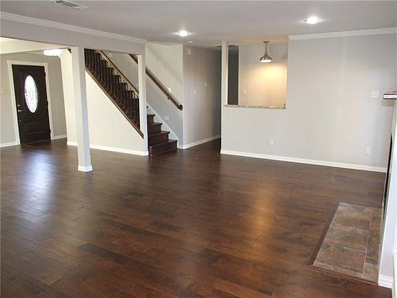 4th image of 1501 Forsythe Dr