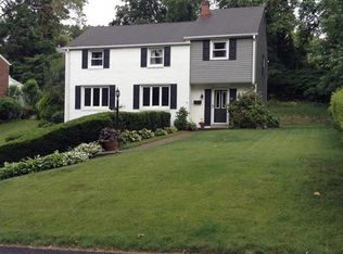 313 Canterbury Dr, Pittsburgh, PA