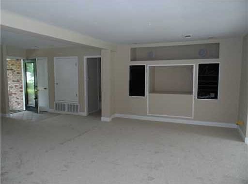 2nd image of 517 Forest Ave N