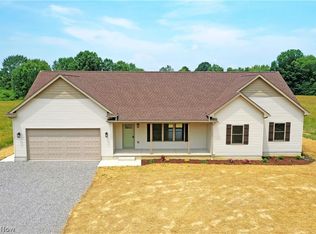 6834 Palmyra Rd SW, Warren, OH 44481