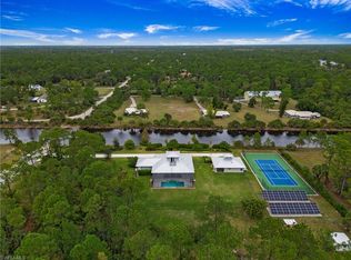 910 11th St SW, Naples, FL 34117