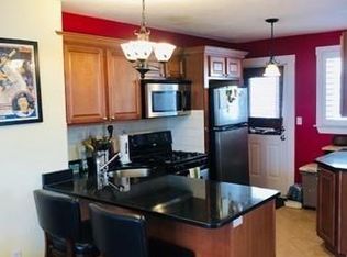 68 Myrtle St APT 2, Waltham, MA 02453