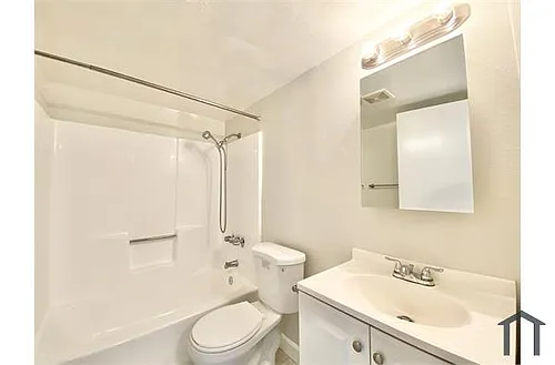 11308 S Figueroa St #E Photo 1 11308 S Figueroa St #E Photo 1