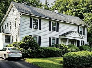 87 Susquehanna Ave, Great Neck, NY 11021