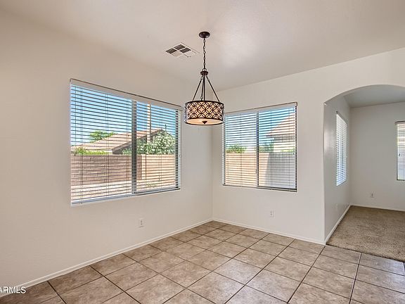 5th image of 2318 E EBONY Drive