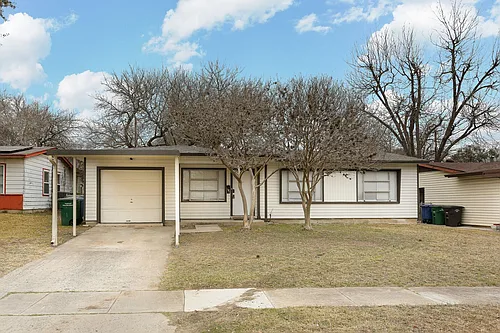 151 Pilgrim Dr Photo 1