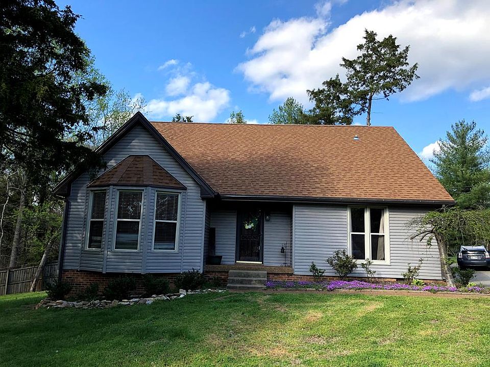 1st image of 2881 Stacy Ln