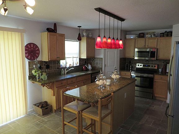 5th image of 2509 SW Galiano Road