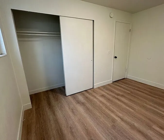 768 N Redwood Rd #12 — Photo 14