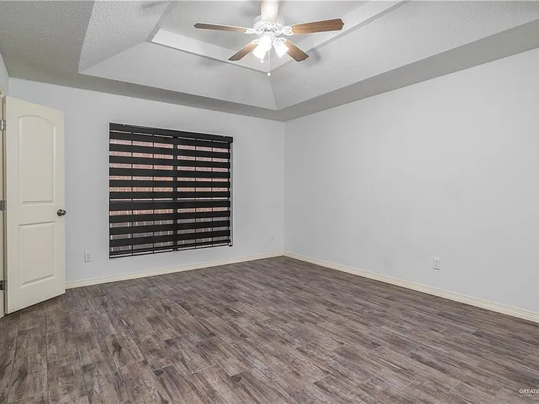1709 Calle Tulipan — Photo 12