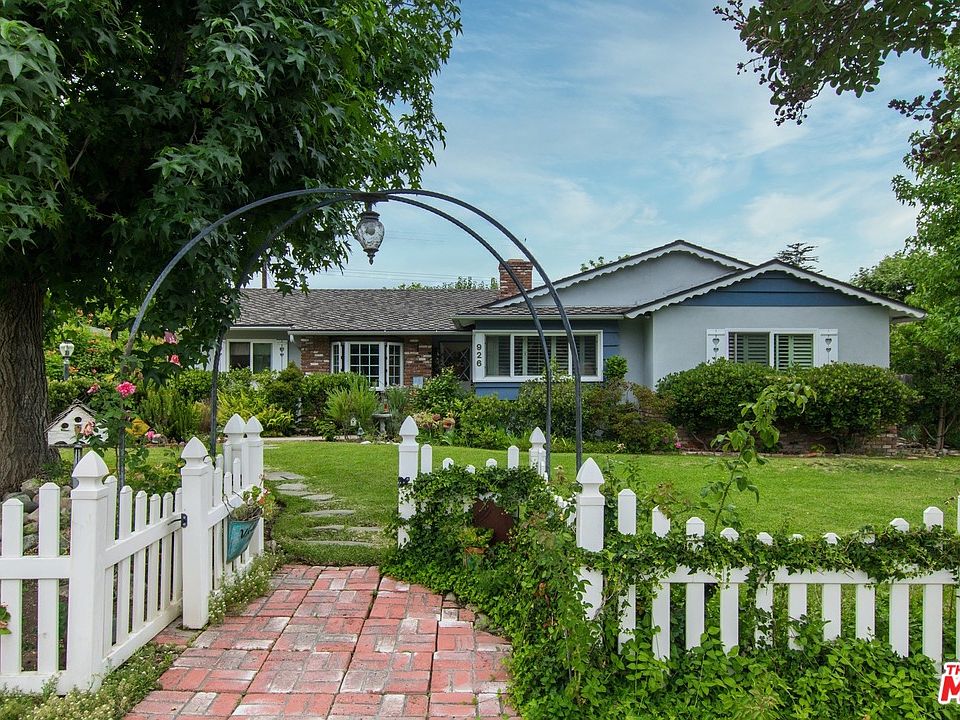 1st image of 926 E Meda Ave