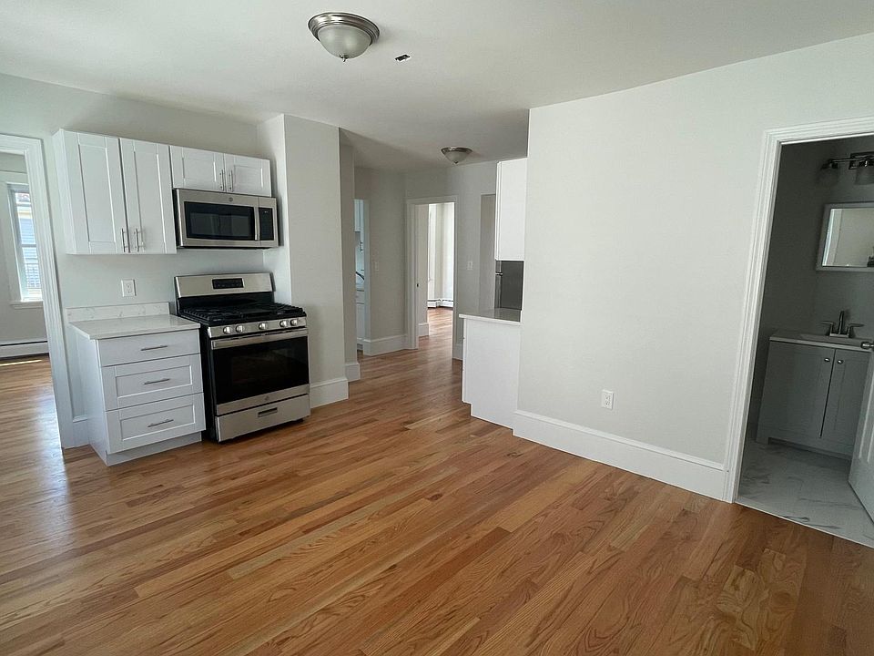 1st image of 107 Tell St Unit 3F