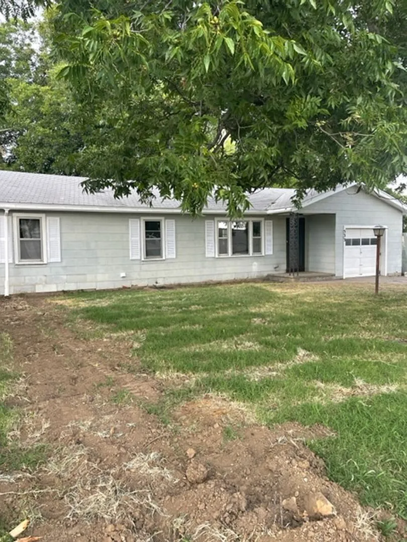 Update East Side Home — Photo 2