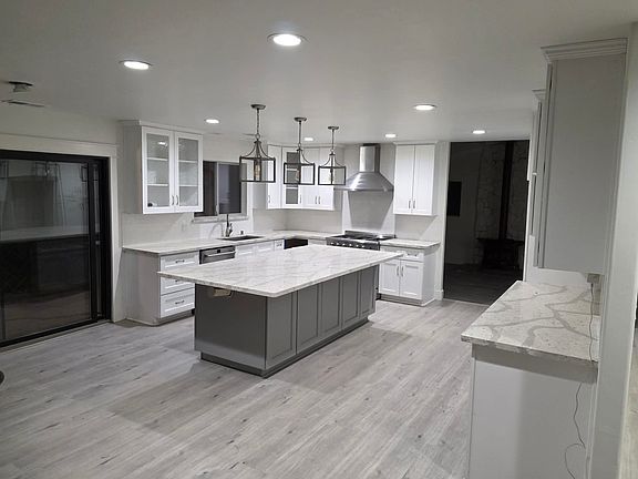 2nd image of 5064 Sierra Oaks Dr