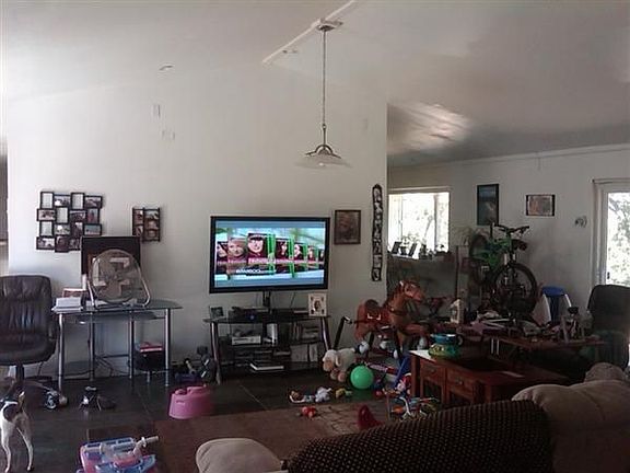 3rd image of 3561 Feliz Creek Rd