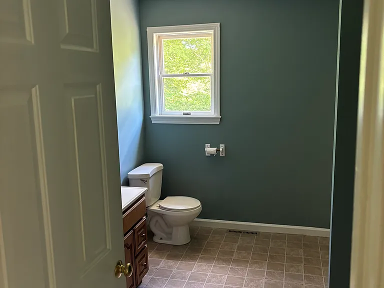 180 Haywardville Rd — Photo 10