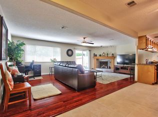 808 Oak Ridge Dr, Roseville, CA 95661