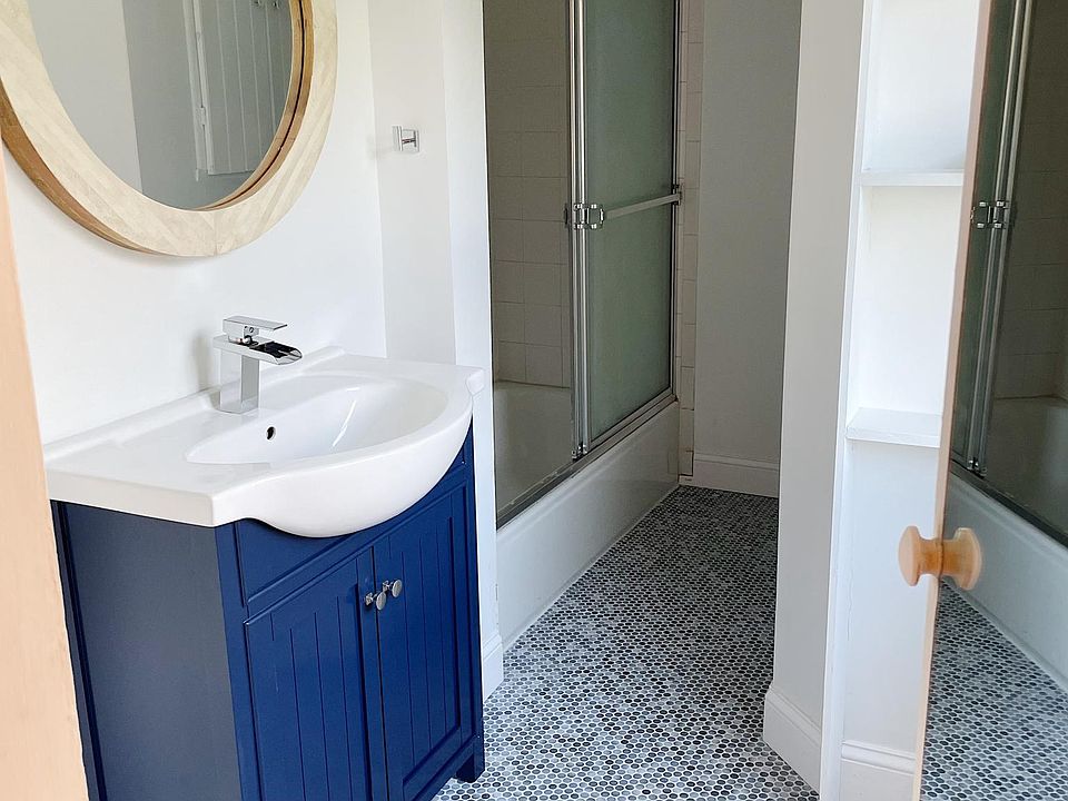 Recently redone bathroom with tub!