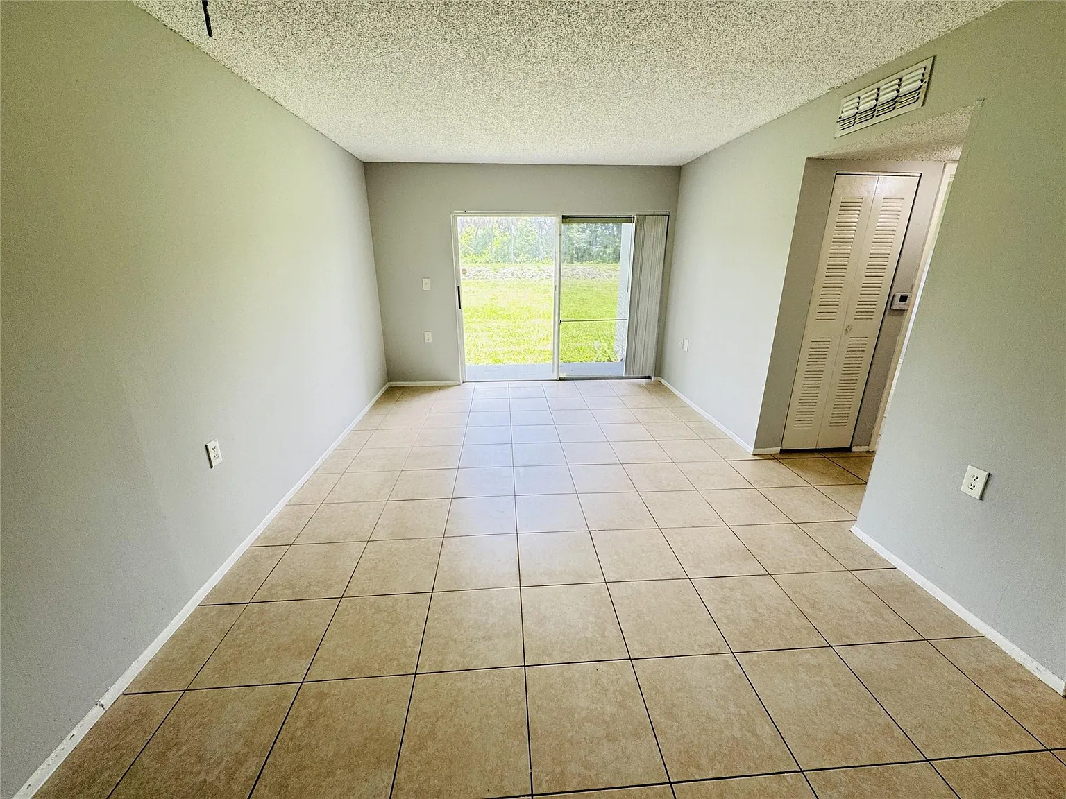 1 bed, 1.0 bath, 530 sqft, $1,500 — Photo 2