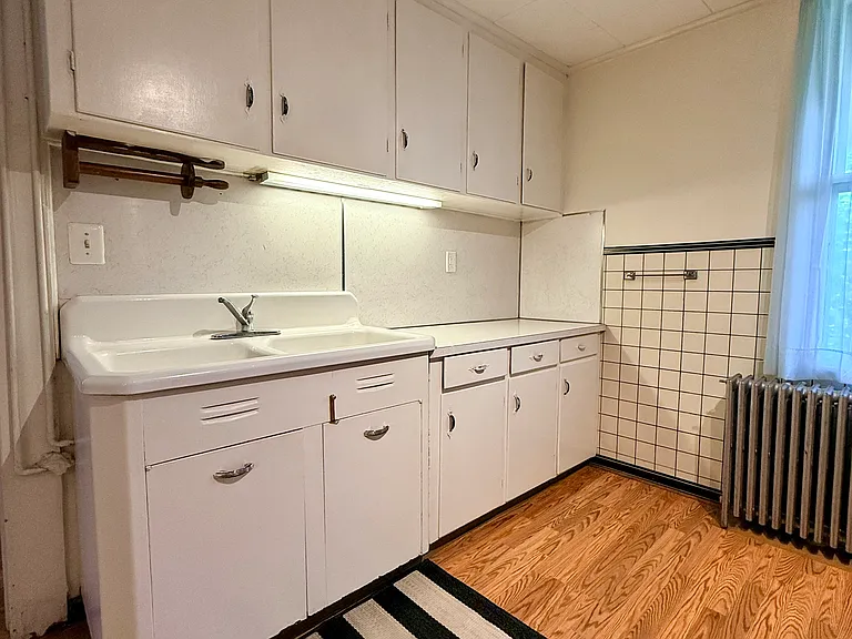 25 Center St #3 — Photo 3
