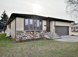 8465 W Brodman Ave, Chicago, IL