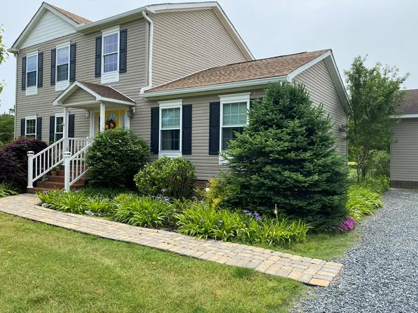 20243 Bayside Rd, Greenbush, VA 23357